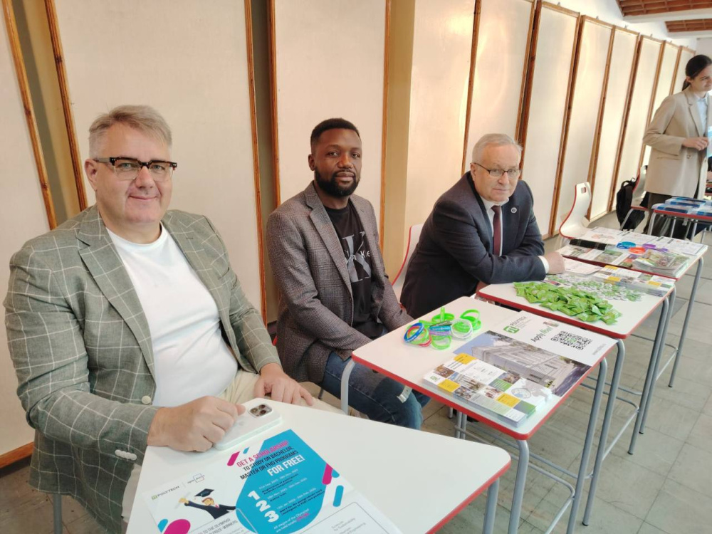 Делегация РОСБИОТЕХа рассказала о поступлении в университет в Русском доме в Аддис-Абебе 