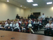 фото4_преподаватели и студенты в конференц зале