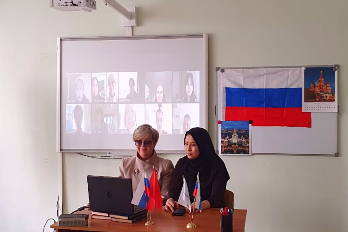 Телемост со студентами МГУПП и Факультетом языков и лингвистики Университета г. Мельбурна Телемост со студентами МГУПП и Факультетом языков и лингвистики Университета г. Мельбурна