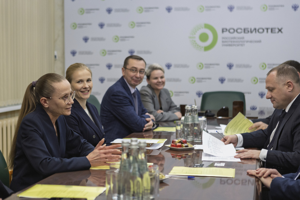 Вице-губернатор Санк-Петербурга Кирилл Поляков высоко оценил техническую оснащенность РОСБИОТЕХа